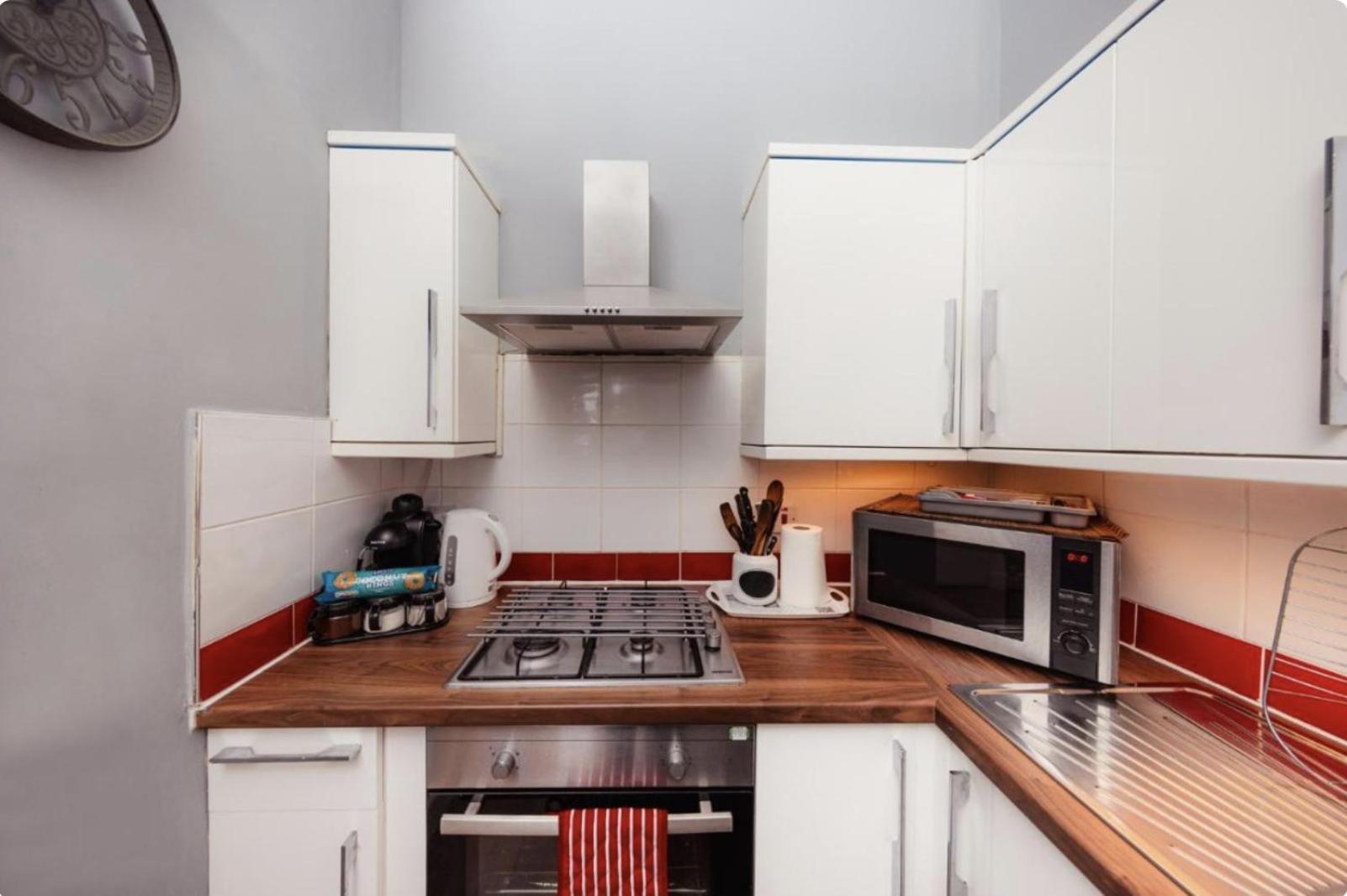Warm Apartment By Holyrood Palace! Edinburg Exteriör bild