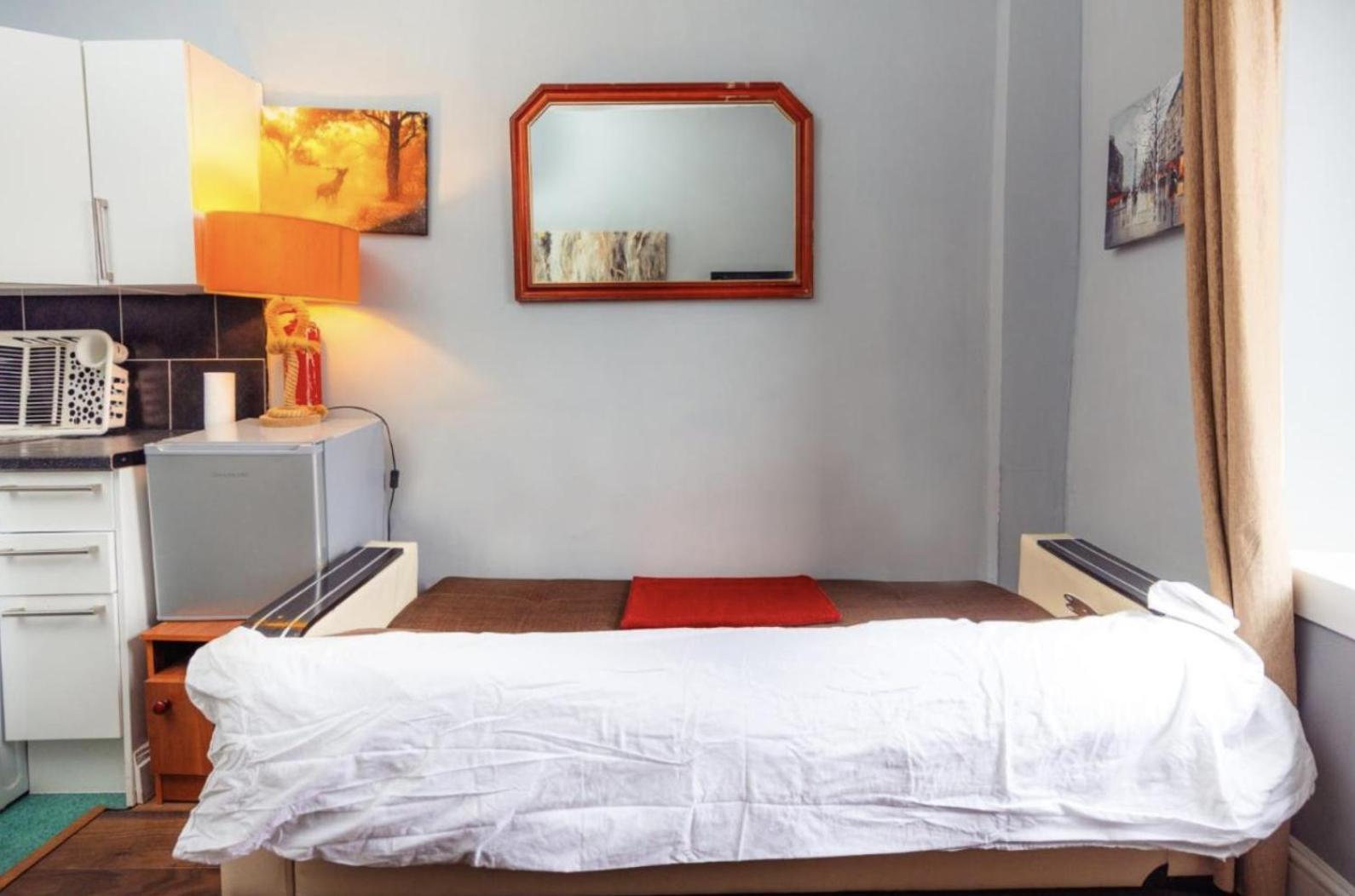 Warm Apartment By Holyrood Palace! Edinburg Exteriör bild