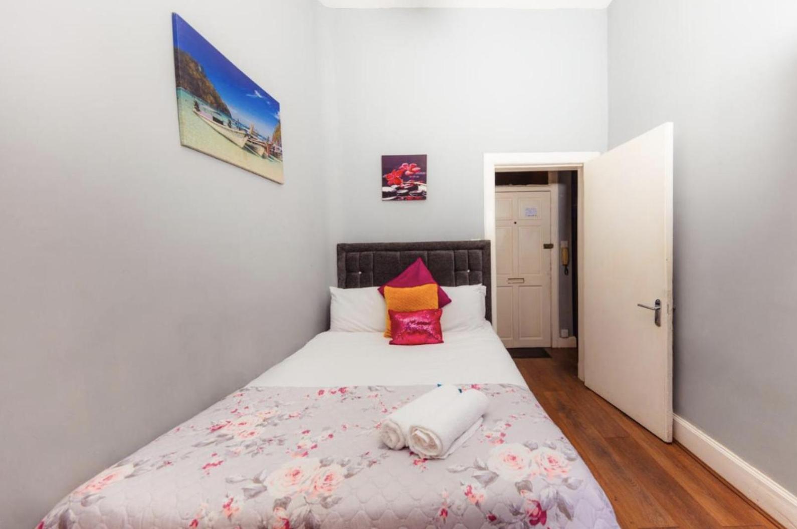 Warm Apartment By Holyrood Palace! Edinburg Exteriör bild