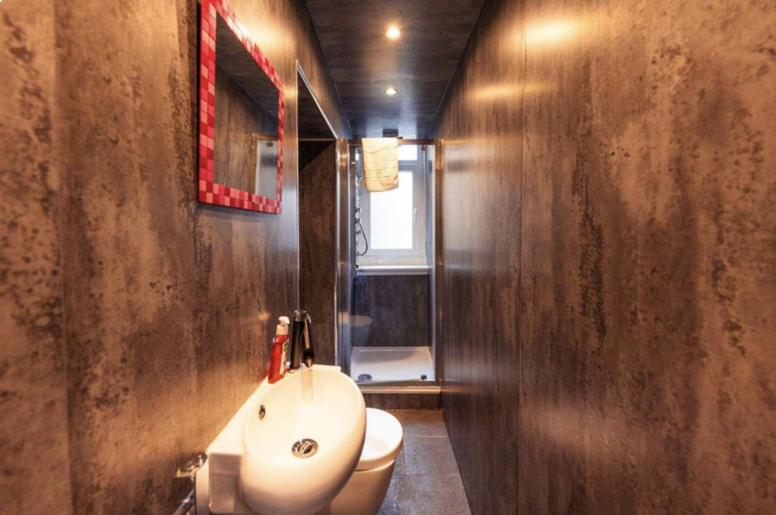 Warm Apartment By Holyrood Palace! Edinburg Exteriör bild