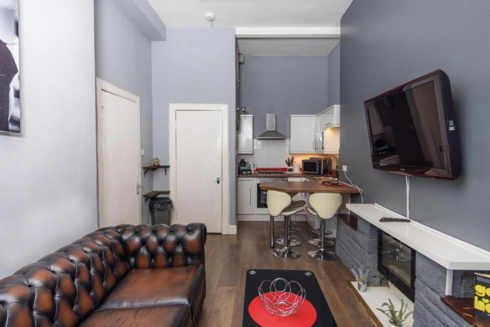 Warm Apartment By Holyrood Palace! Edinburg Exteriör bild